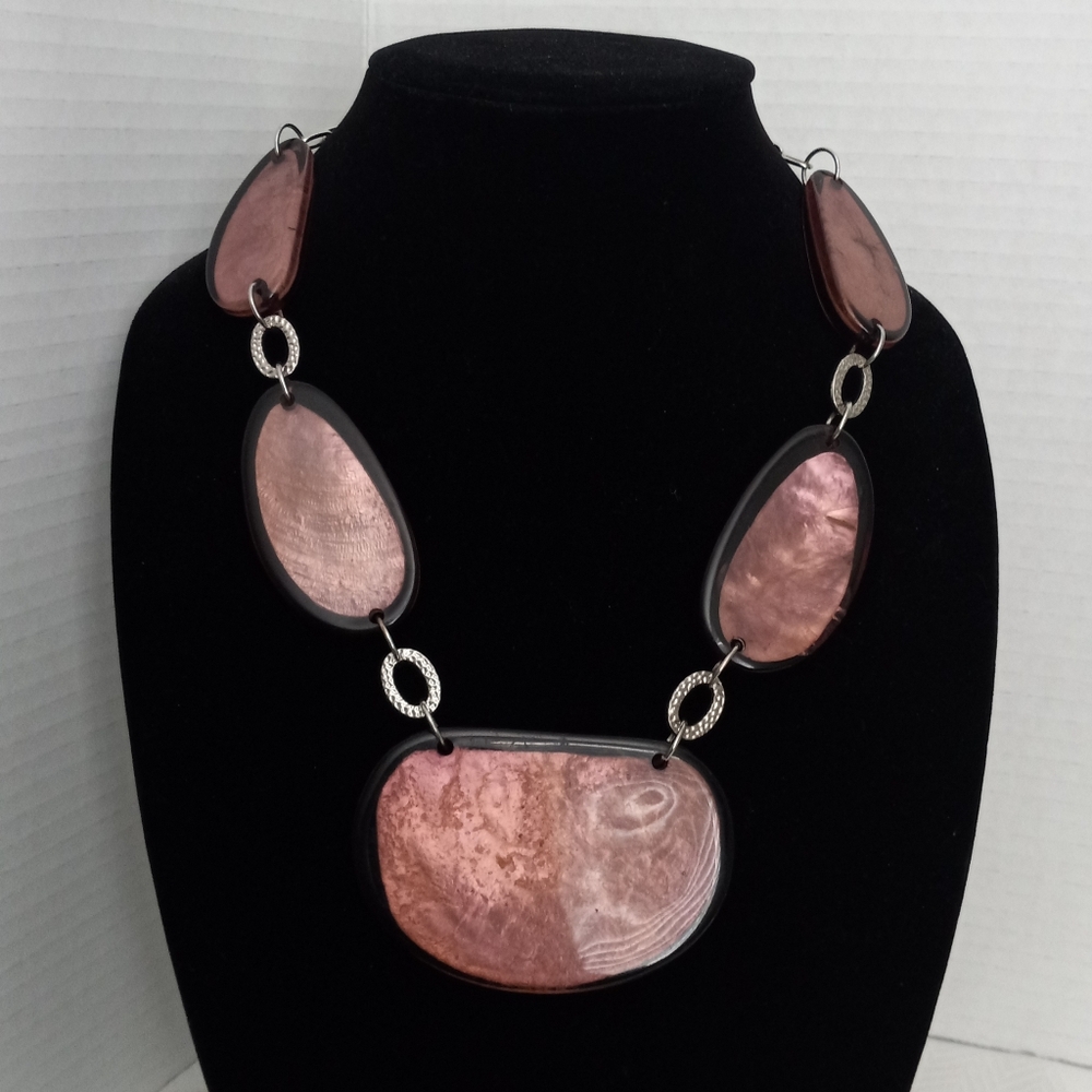 Elegant Mauve Stone Necklace